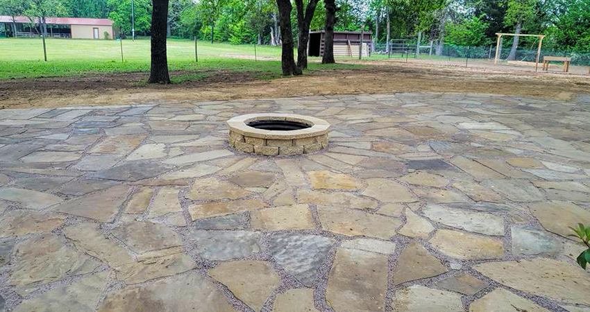 Flagstone Sitting Area - Bruce's Property Services